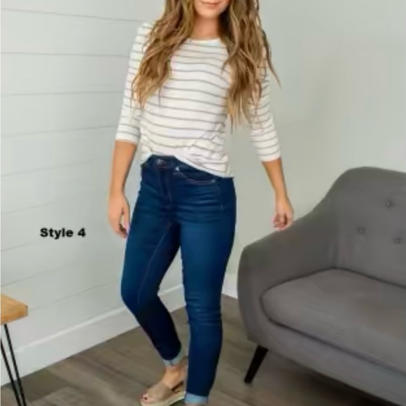 NWT KanCan High Rise Super Skinny Jeans - Picture 2 of 9